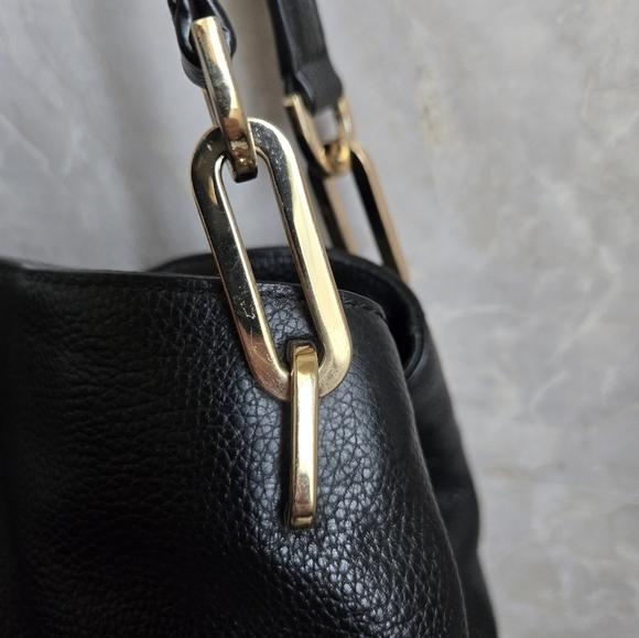Michael Kors Black Leather Shoulder Bag - Picture 3 of 11